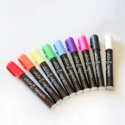Dual-Tip Chalk Markers