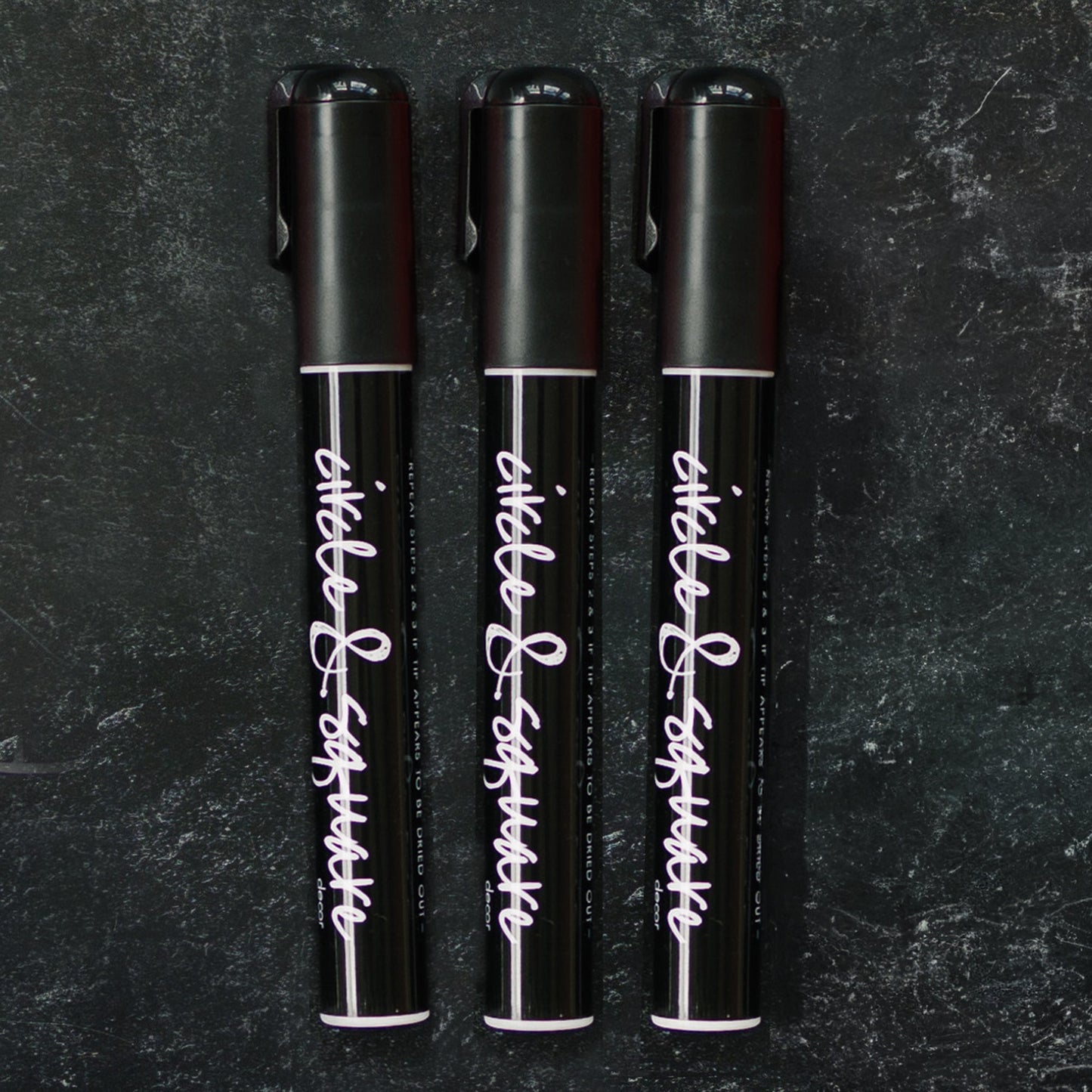 Dual-Tip Chalk Markers