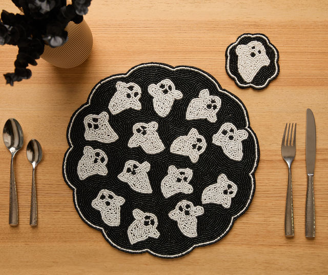 Handmade Beaded Ghost Coaster Halloween Cup Mat Spooky Drink Decor Black White Bead Cute Ghost Barware Accent