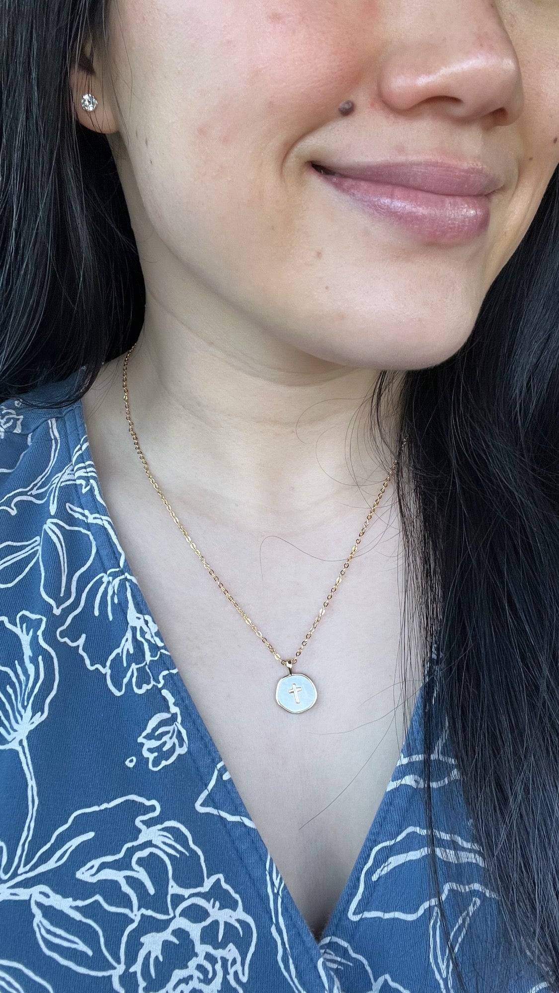Gold Necklace with Pearl Cross