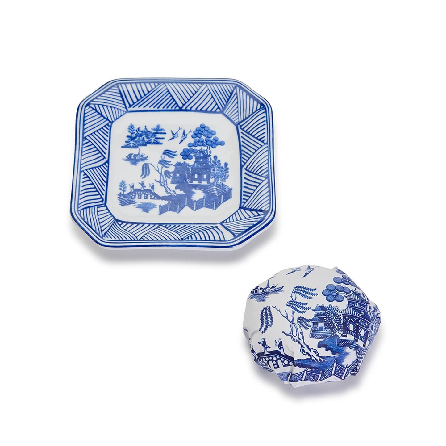 Blue Willow Sandalwood Scented French Milled Soap with Porcelain Tray