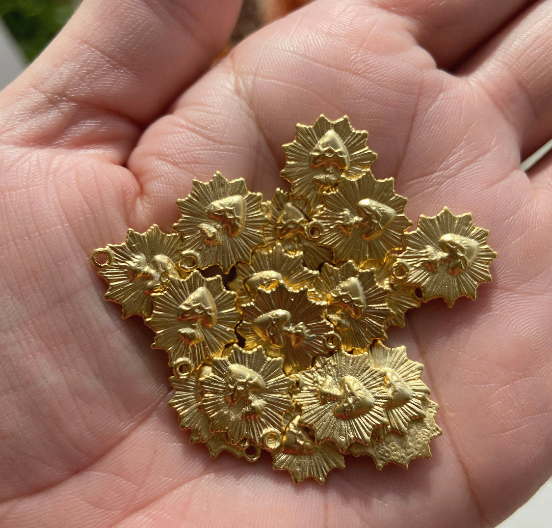 Most Sacred Heart Scalloped Necklace