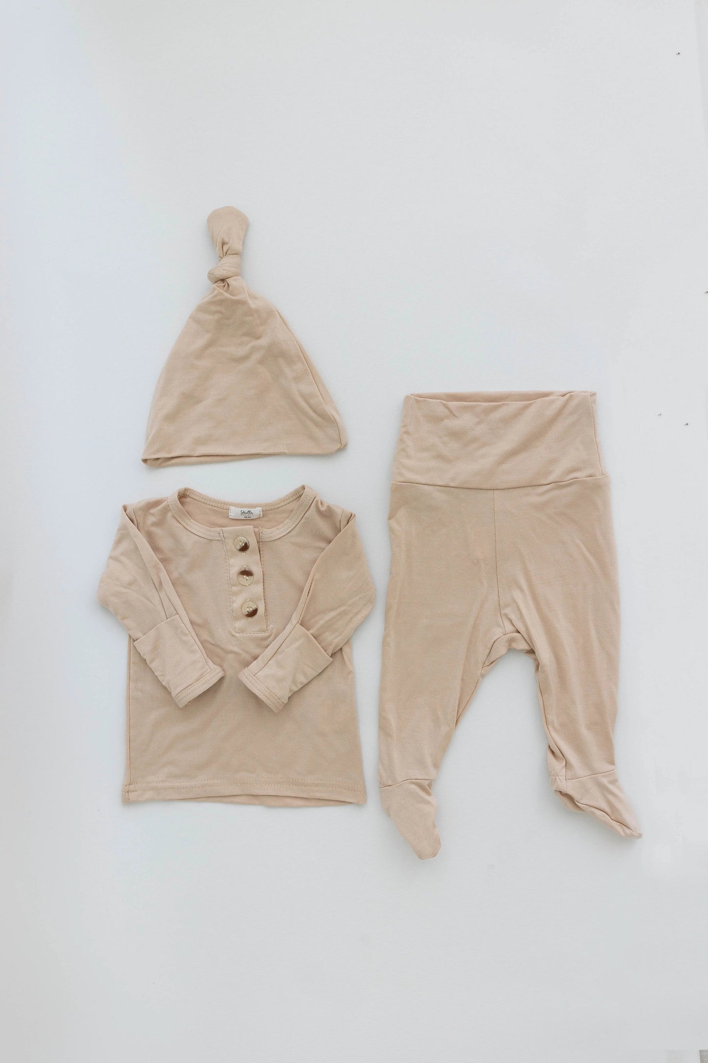 Top and Bottom Outfit Set Gender-Neutral Newborn Clothes - Sand