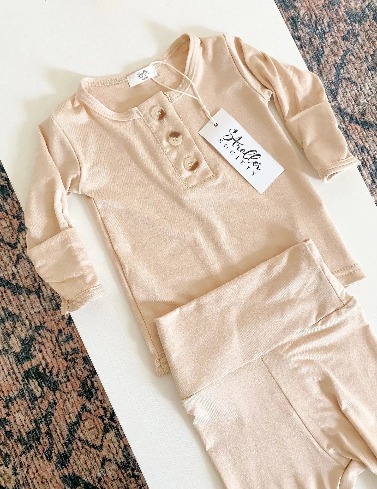 Top and Bottom Outfit Set Gender-Neutral Newborn Clothes - Sand
