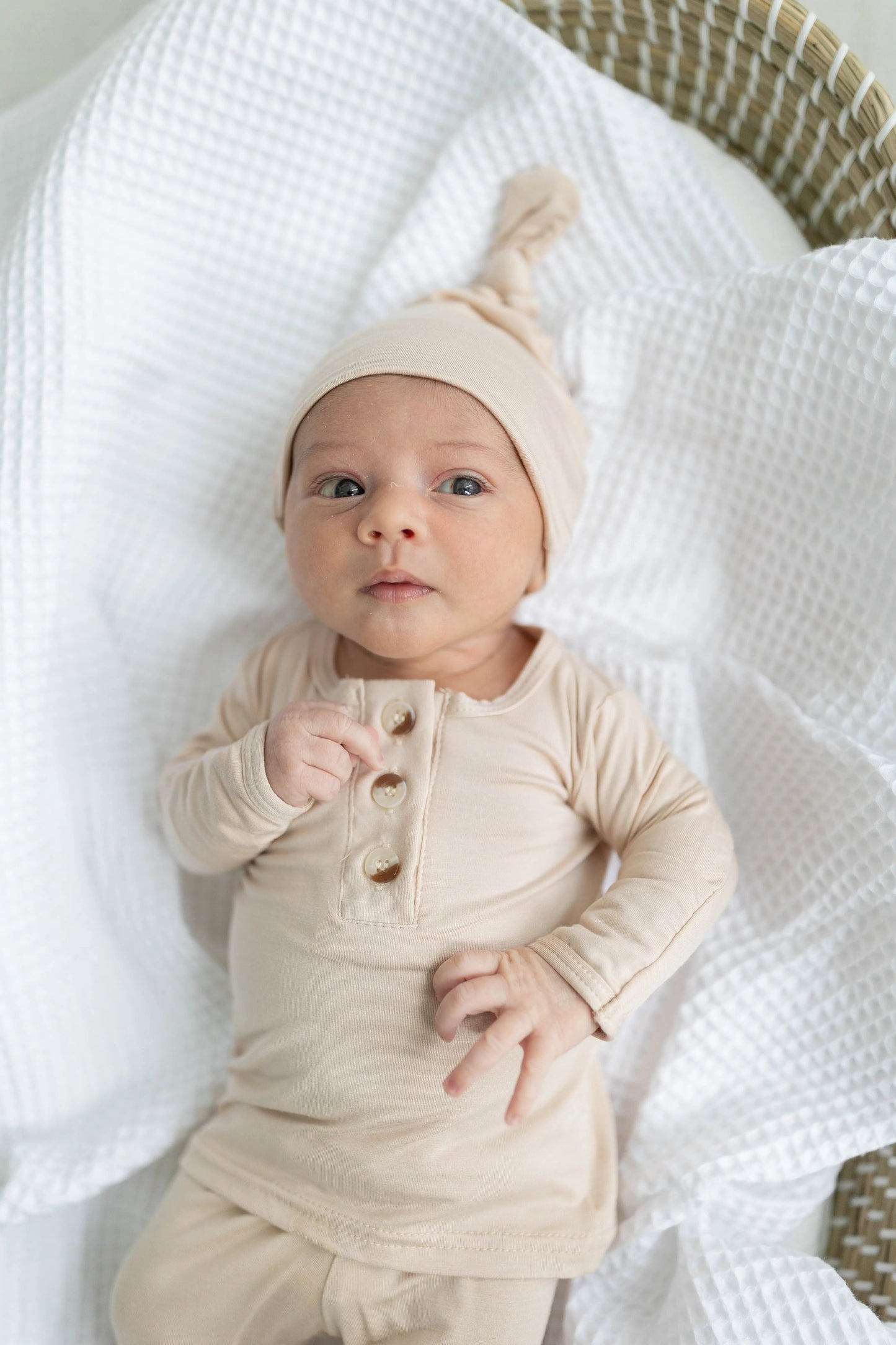 Top and Bottom Outfit Set Gender-Neutral Newborn Clothes - Sand