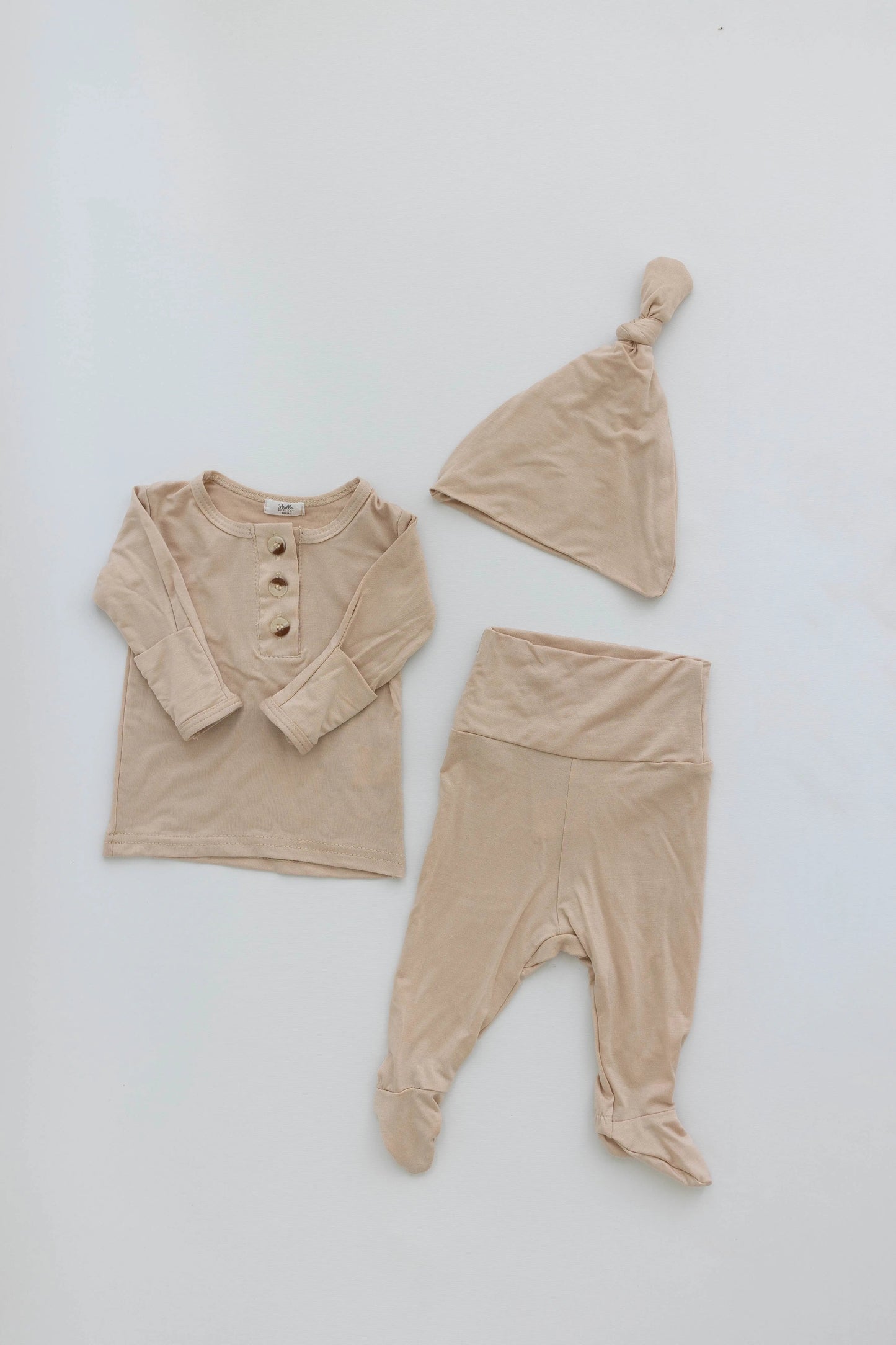 Top and Bottom Outfit Set Gender-Neutral Newborn Clothes - Sand
