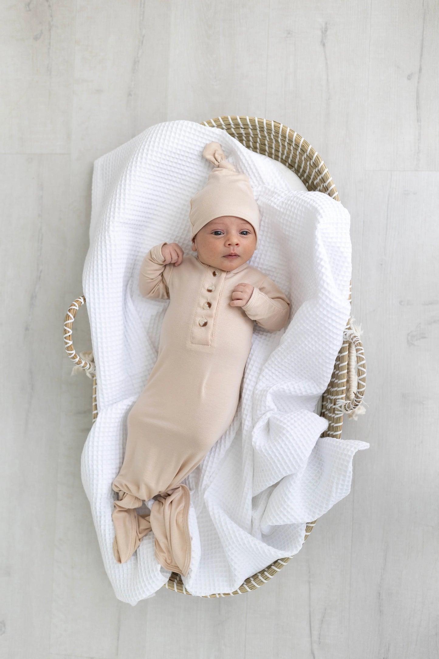 Knotted Baby Gown Set - Gender-Neutral Newborn Clothes - Sand