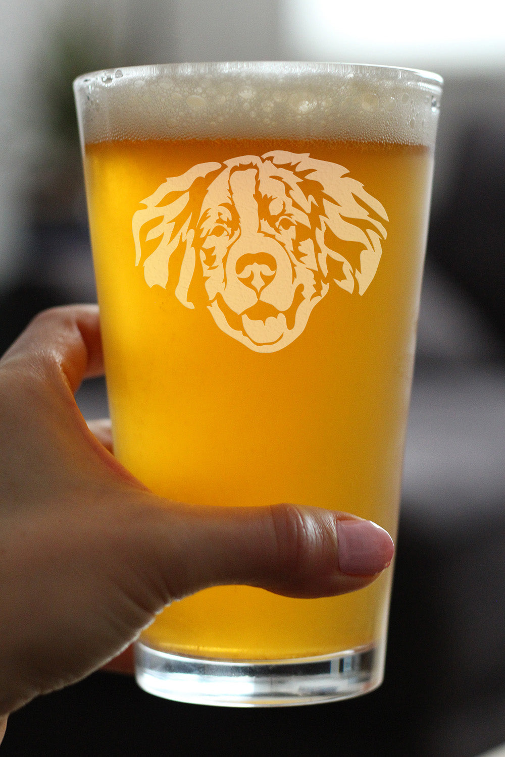 Bernese Mountain Dog Face Pint Glass for Beer - Unique Dog Themed Decor and Gifts for Moms & Dads of Berneses - 16 Oz