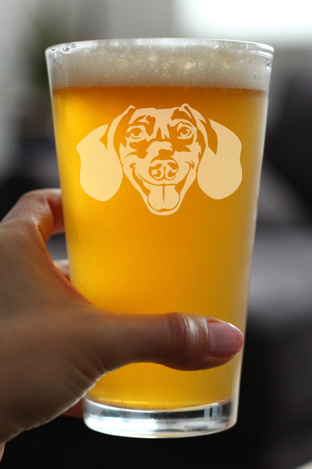 Dachshund Face Pint Glass for Beer - Unique Dog Themed Decor and Gifts for Moms & Dads of Dachshunds - 16 Oz