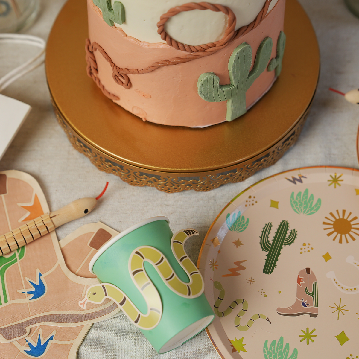 Western Cowboy Party Cups – Snake Sticker Western Cups (x 12)